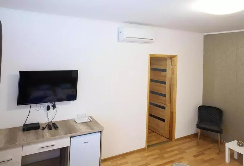 Aamiaismajoitus (B&B) Cigándi Családi Panzió