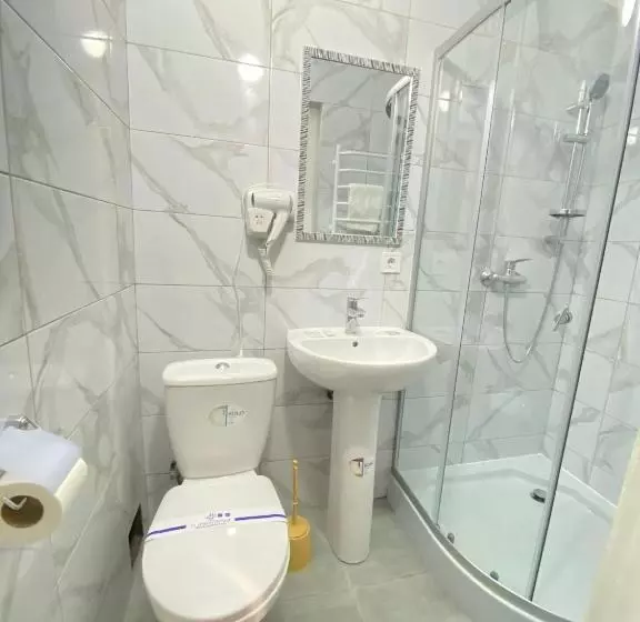 هتل лісапед на зустрічній