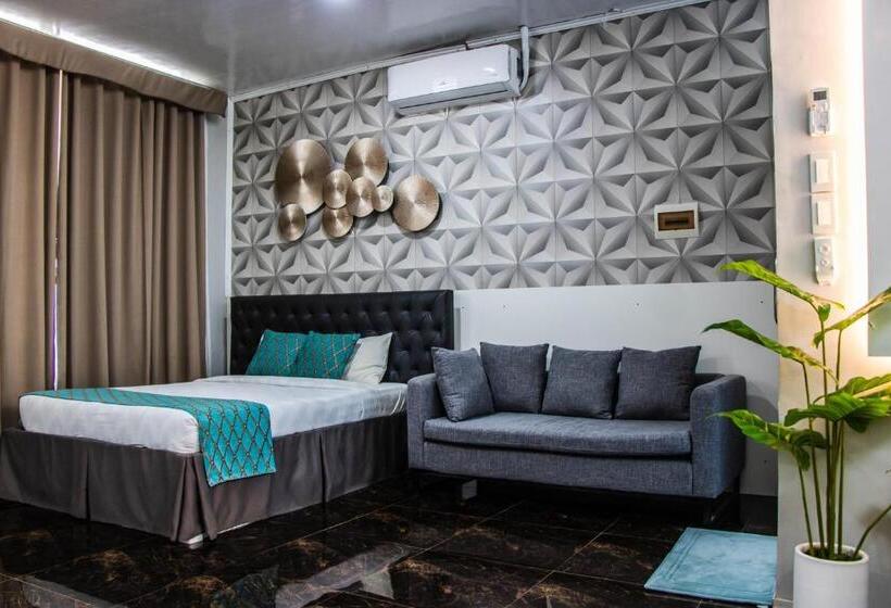 Hotelli Blue Palm Mountain Resort