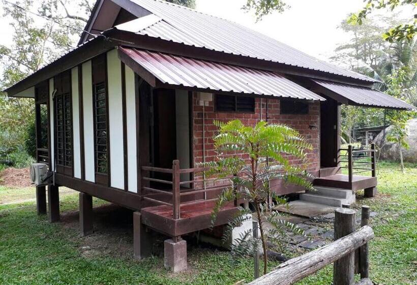 Hotel D Impiana Riverview Chalet # Lenggong