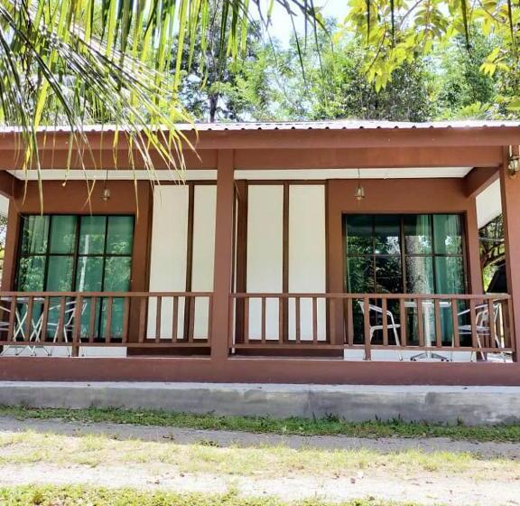 Hotel D Impiana Riverview Chalet # Lenggong