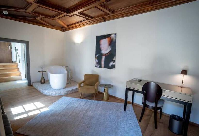 Hotel Maxim Suites By Elias Holl