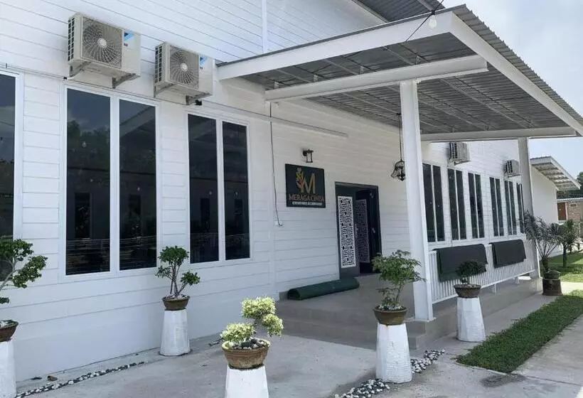 Hotelli Meraga Cinta Kijal