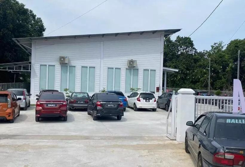 Hotelli Meraga Cinta Kijal