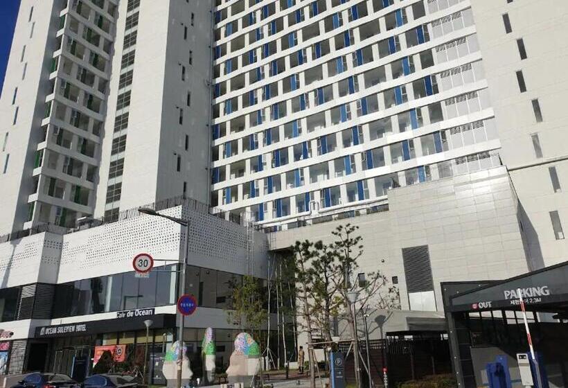 호텔 The Ocean Stay