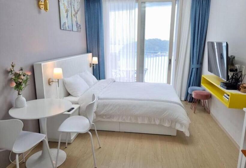 호텔 The Ocean Stay