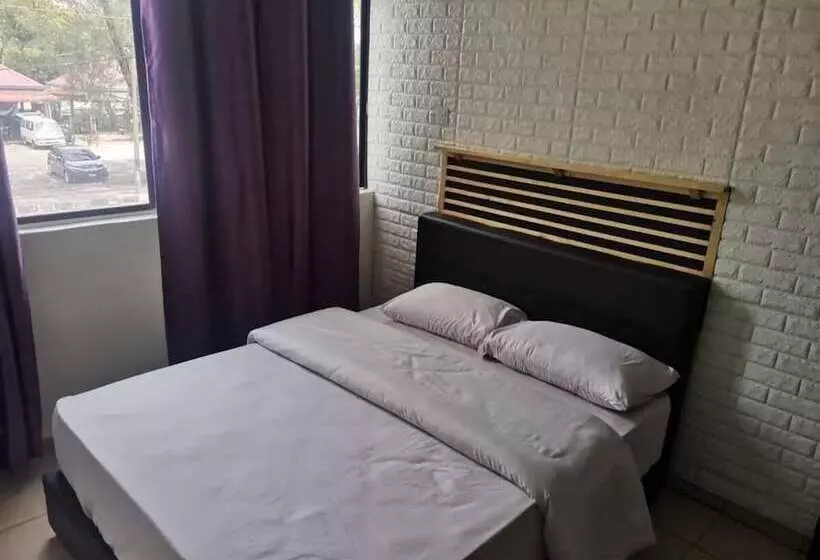 Hotelli Pine Lodge By Evr Previously Yss Indrawasih