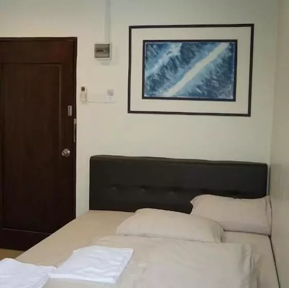 Hotelli Pine Lodge By Evr Previously Yss Indrawasih