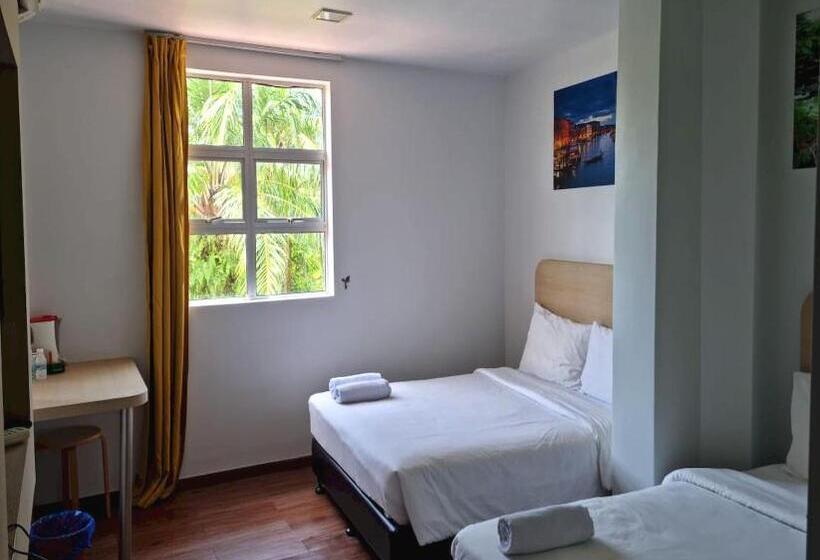 Hotel Oyo 90901 Santai Morib
