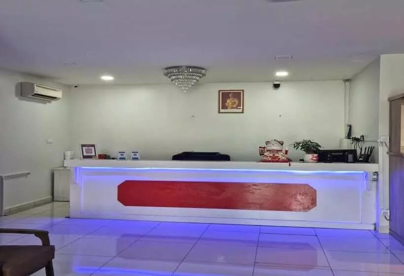 ホテル Oyo 90901 Santai Morib