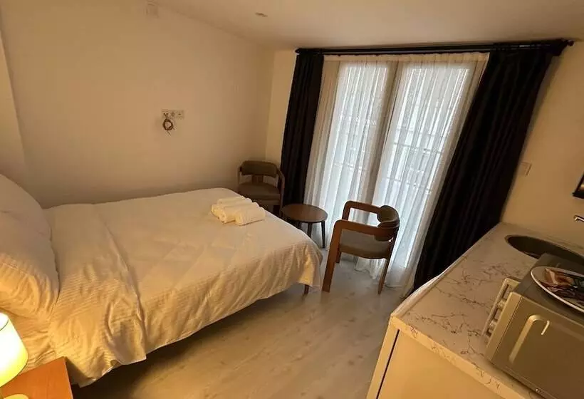 Retkeilymaja Nostalgia Time