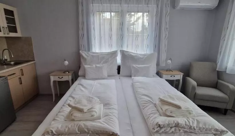 پانسیون Anton Apartmanház