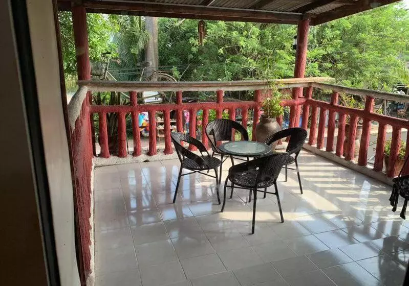 ペンション Homestay Pokdin