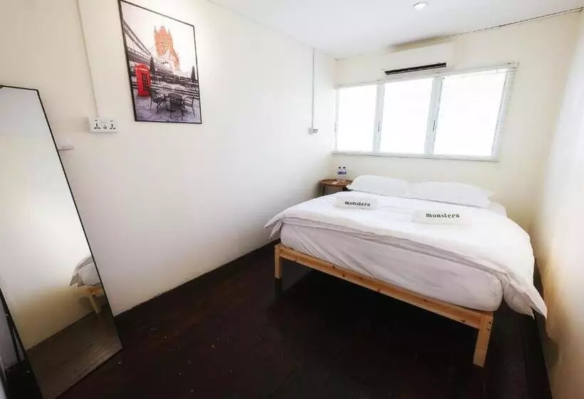 ペンション Monstera Guesthouse