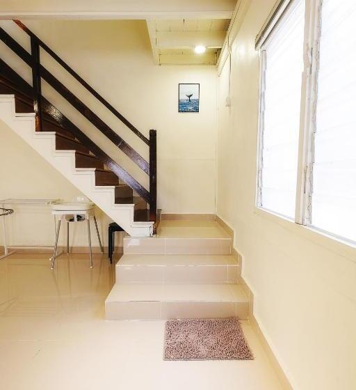 פנסיון Monstera Guesthouse