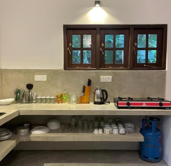 بنسيون Surfside Madiha