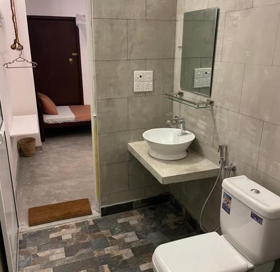 بنسيون Surfside Madiha