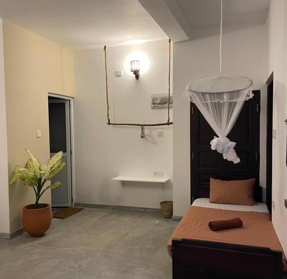 Pensjonat Surfside Madiha