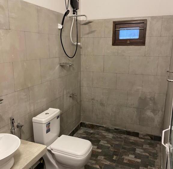 بنسيون Surfside Madiha