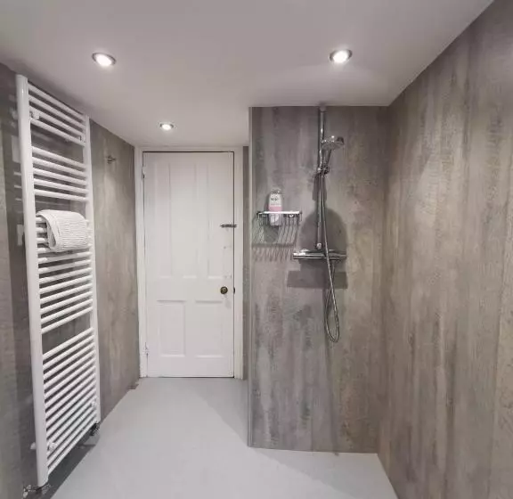 Majatalo William Morris, Spacious Ground Floor Lux Double Bedroom