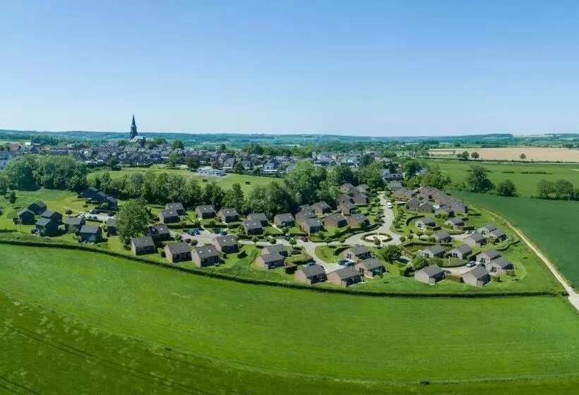 リゾートホテル Summio Vakantiepark Reevallis