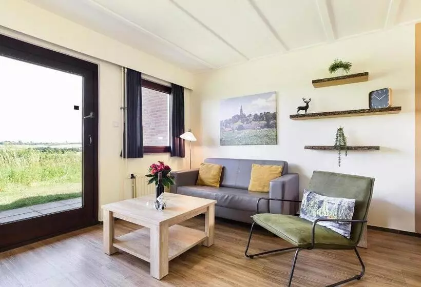 リゾートホテル Summio Vakantiepark Reevallis