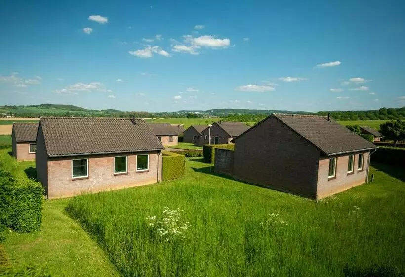 リゾートホテル Summio Vakantiepark Reevallis