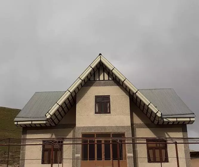 Retkeilymaja Le Fortin