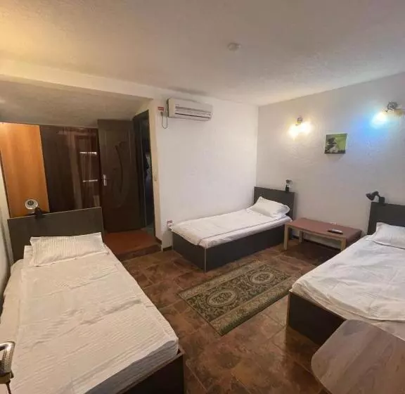 Retkeilymaja Po Lari Amp