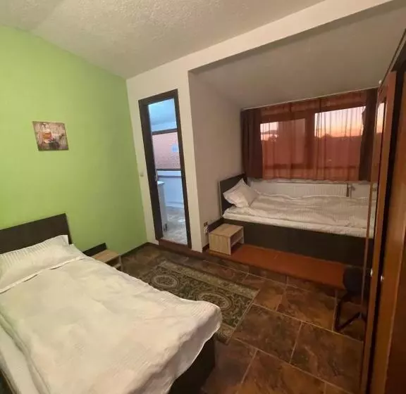 Retkeilymaja Po Lari Amp