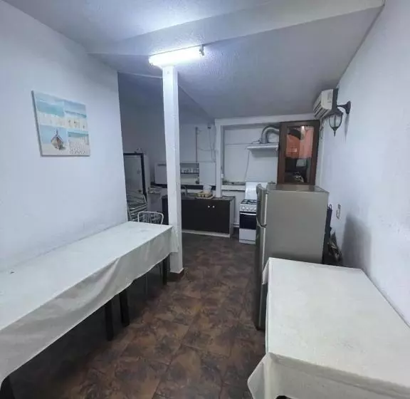 Retkeilymaja Po Lari Amp