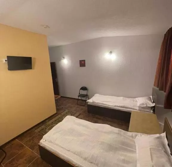 Retkeilymaja Po Lari Amp