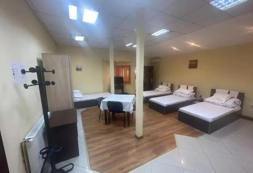 Retkeilymaja Po Lari Amp