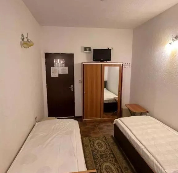 Retkeilymaja Po Lari Amp