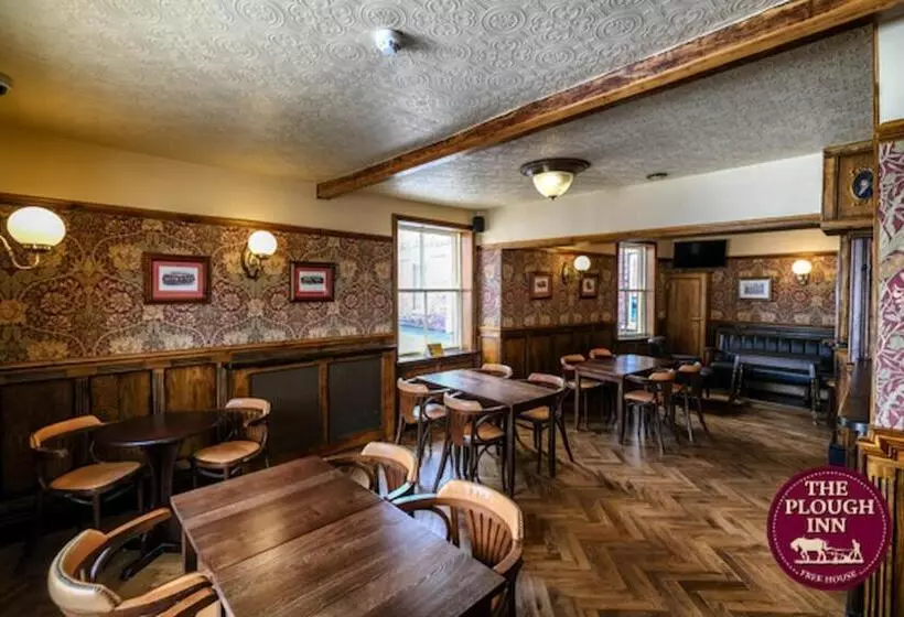 ユースホステル The Plough Inn
