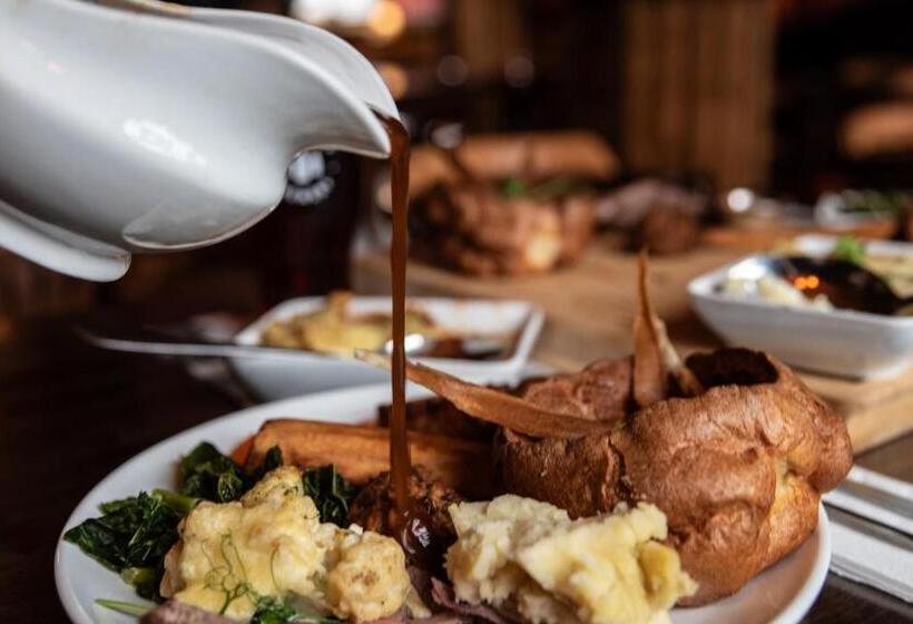 הוסטל The Plough Inn