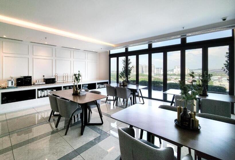 Fox Hotel Glenmarie Shah Alam Managed By The Ascott Limited