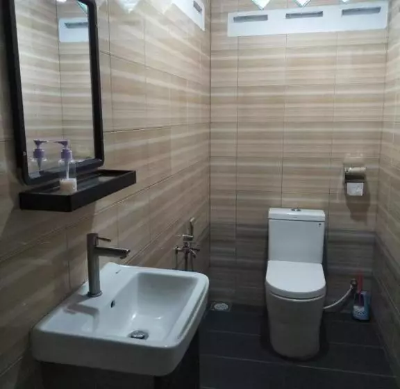 Hotelli Cempaka Chalets Tioman