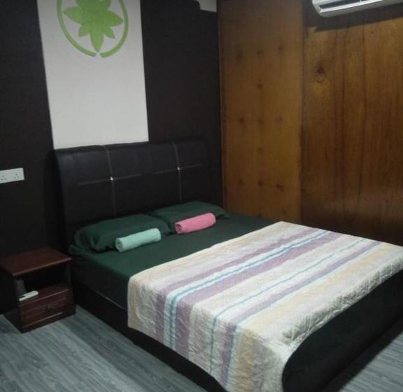 Hotel Cempaka Chalets Tioman