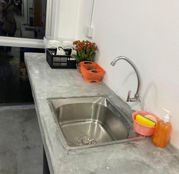 Hotel Kapsułowy Smilehome At Cameron Palas Horizon   Kea Farm