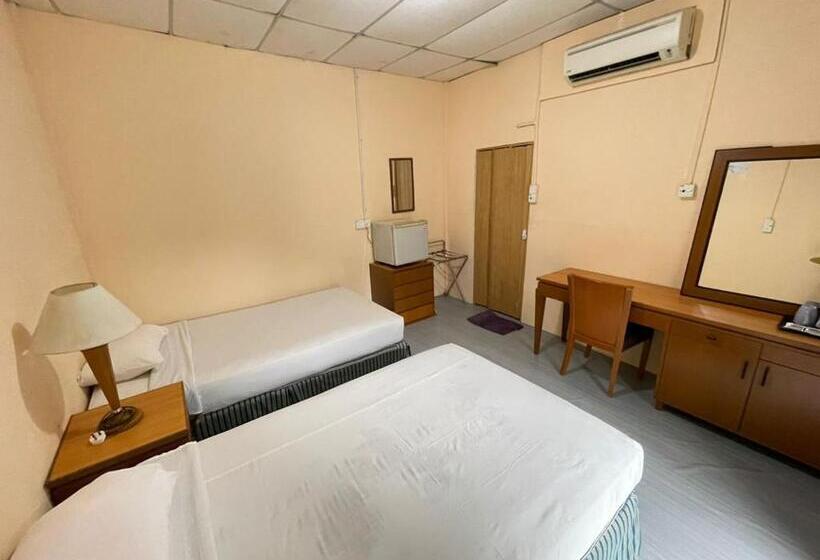 Hotel Dgeting Beach Resort