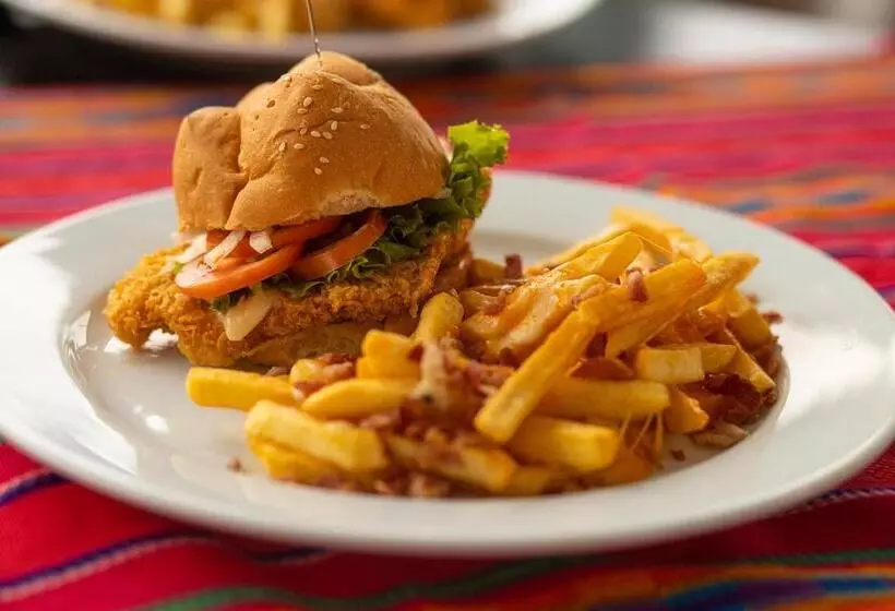 Hotelli La Cascada At Good Stays