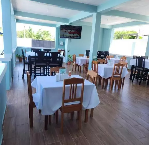 Hotelli La Cascada At Good Stays