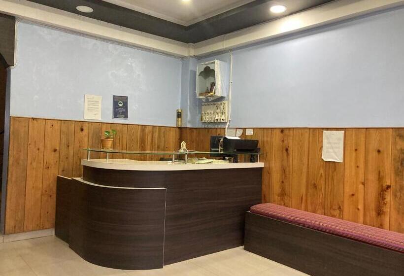 ホテル Miknaon Inn