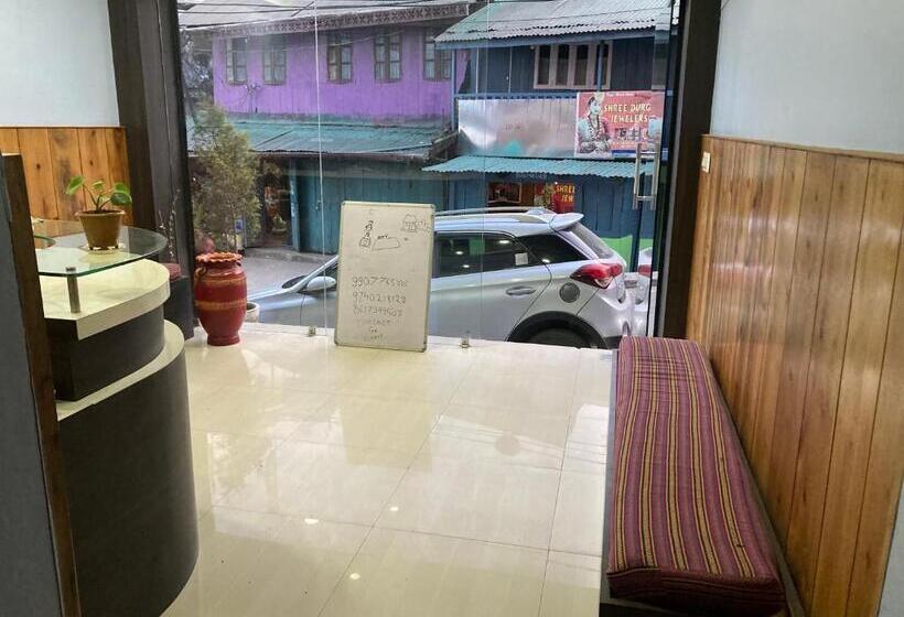 ホテル Miknaon Inn