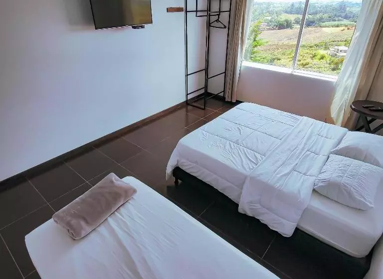 Hotelli Ocaso Marinilla