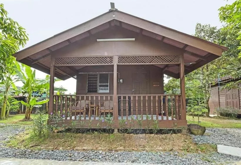 ホテル Oyo Home 90692 Tok Babah Village Homestay