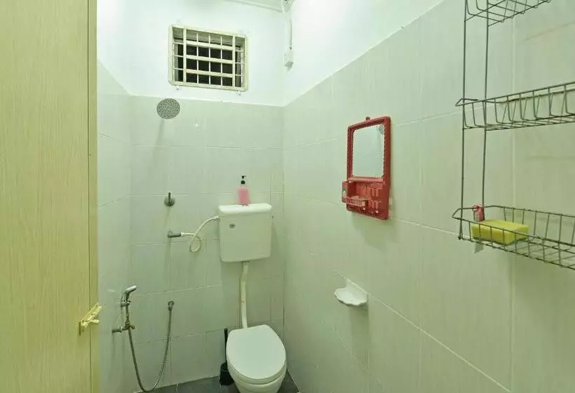 ホテル Oyo Home 90692 Tok Babah Village Homestay