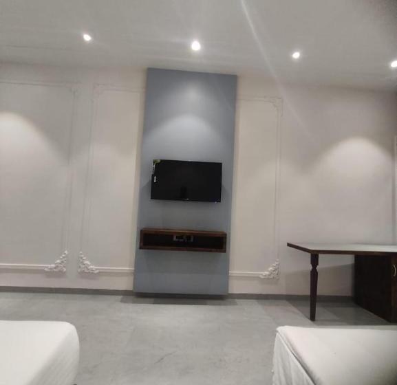 ホテル Prithvi Palace