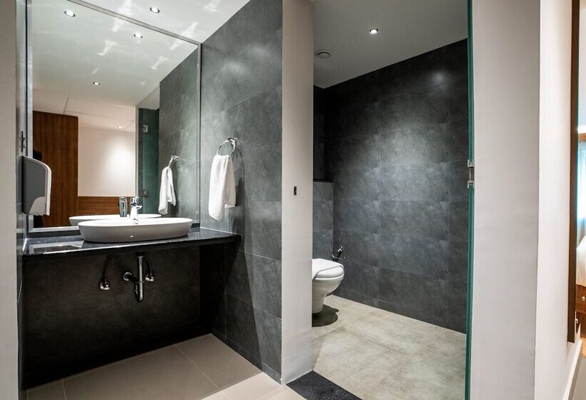 Lilac Hotel Guruvayur